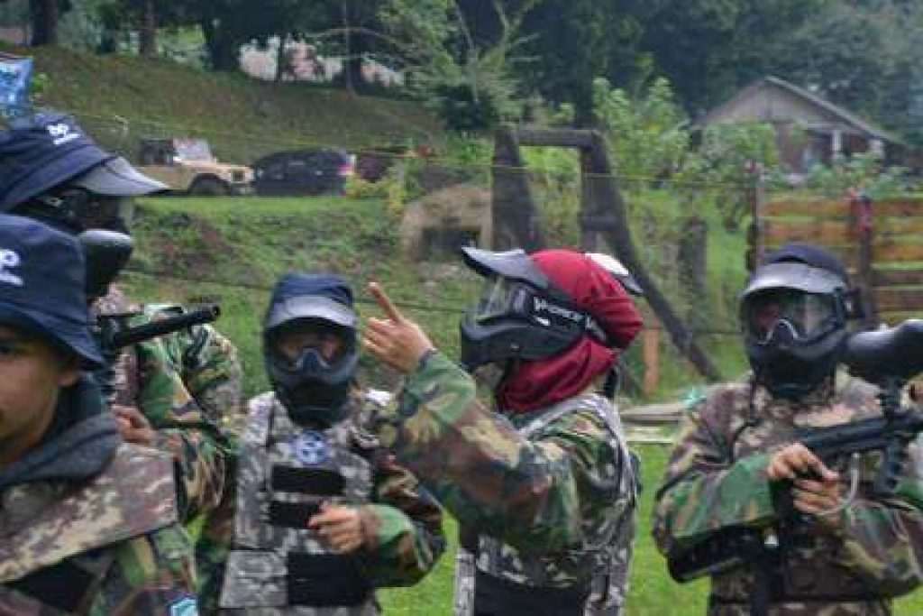 puncak villa dan outbound, perlengkapan paintball